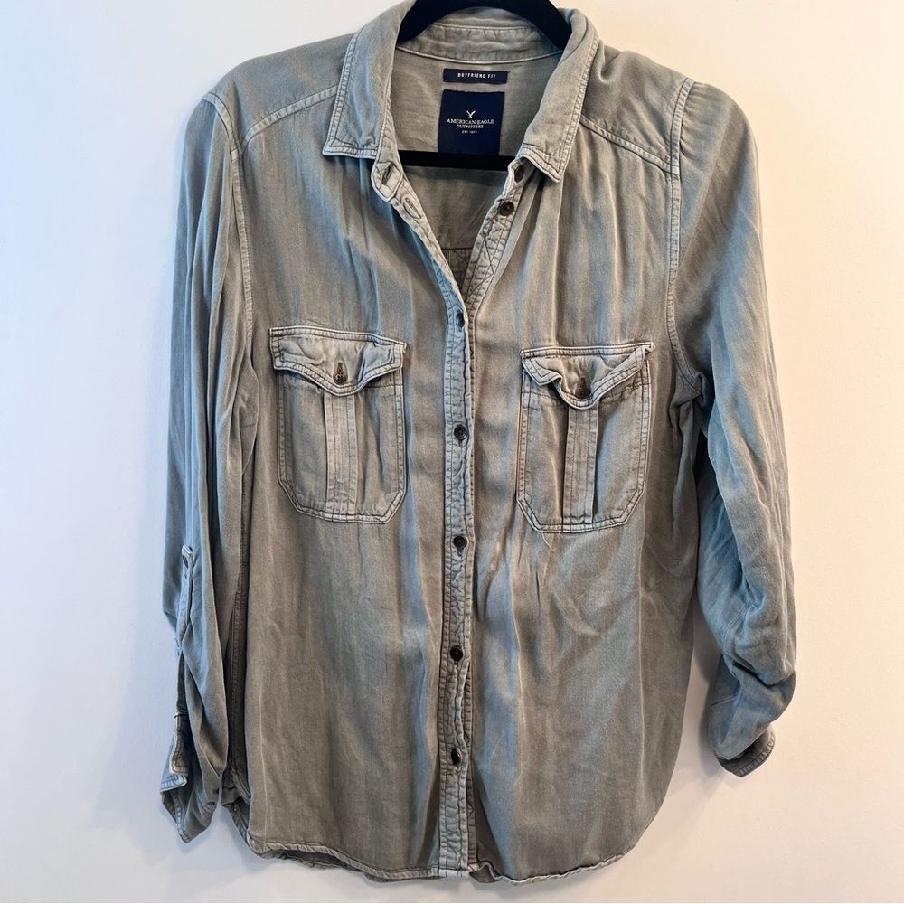 American Eagle Outfitters Boyfriend Fit Button Down - Picture 1 of 8